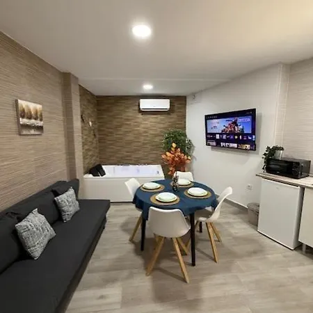 Bf Jacuzzi Jerez Апартаменти Херес-де-ла-Фронтера